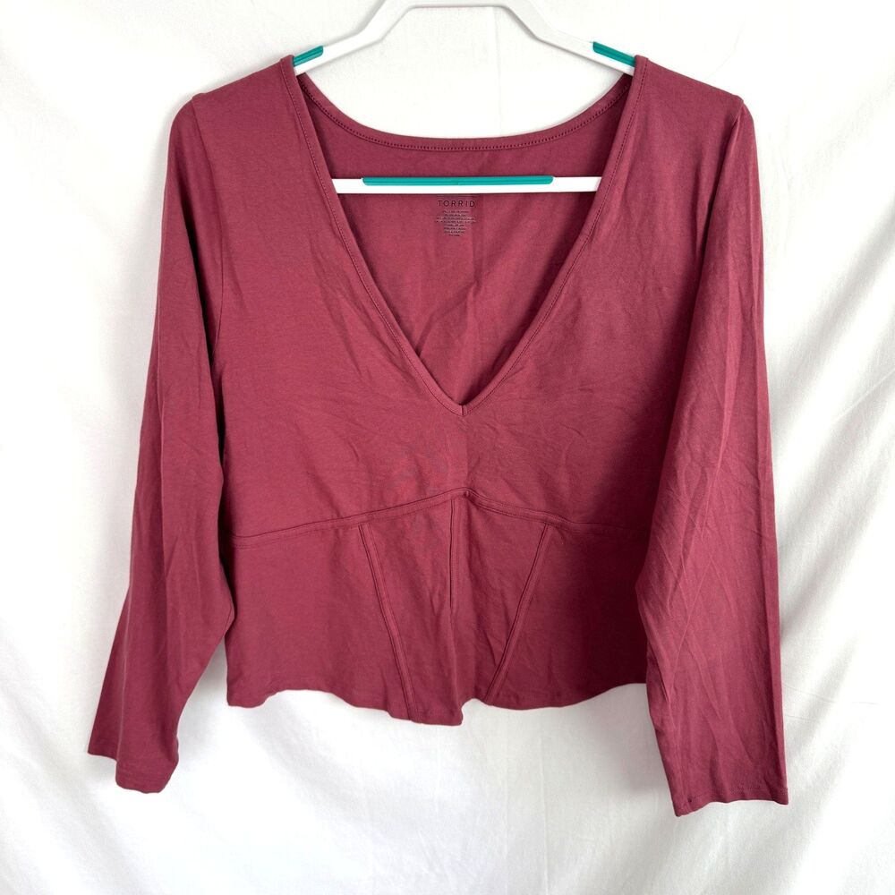 Torrid Women's Top Size 3/3X Mauve Pink Long Sleeves Low Cut V-Neck